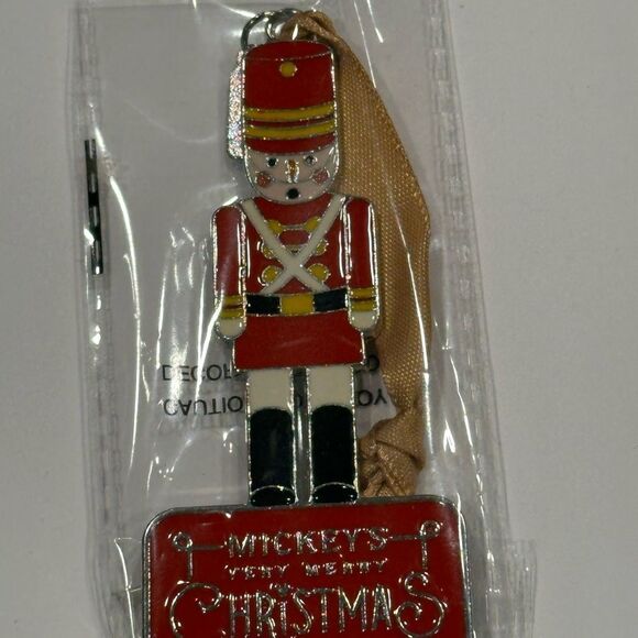 Mickey’s Very Merry Christmas Party 2023 Toy Soldier Ornament Walt Disney - Picture 8 of 12